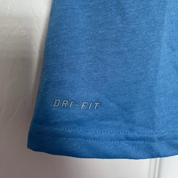 Nike Training Woman’s Dri-Fit Short Sleeve T-Shirt 💕 - Picture 5 of 9